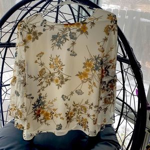 Pretty blouse! Banana Republic